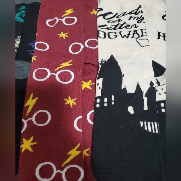 NWOT Harry Potter Socks and Erasers - Picture 4 of 6